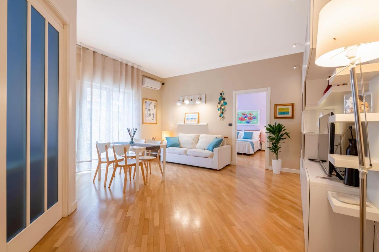 Modern Apartment To Relax In The City Center Bari Buitenkant foto