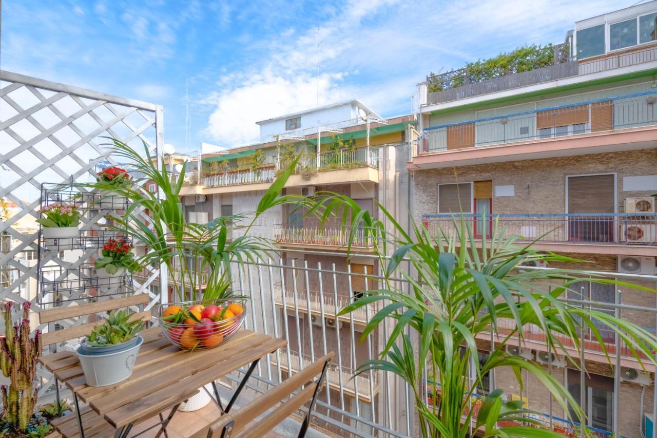 Modern Apartment To Relax In The City Center Bari Buitenkant foto